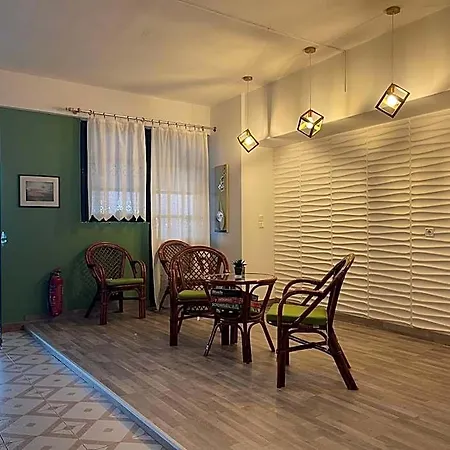 Apollon Hotel 2*